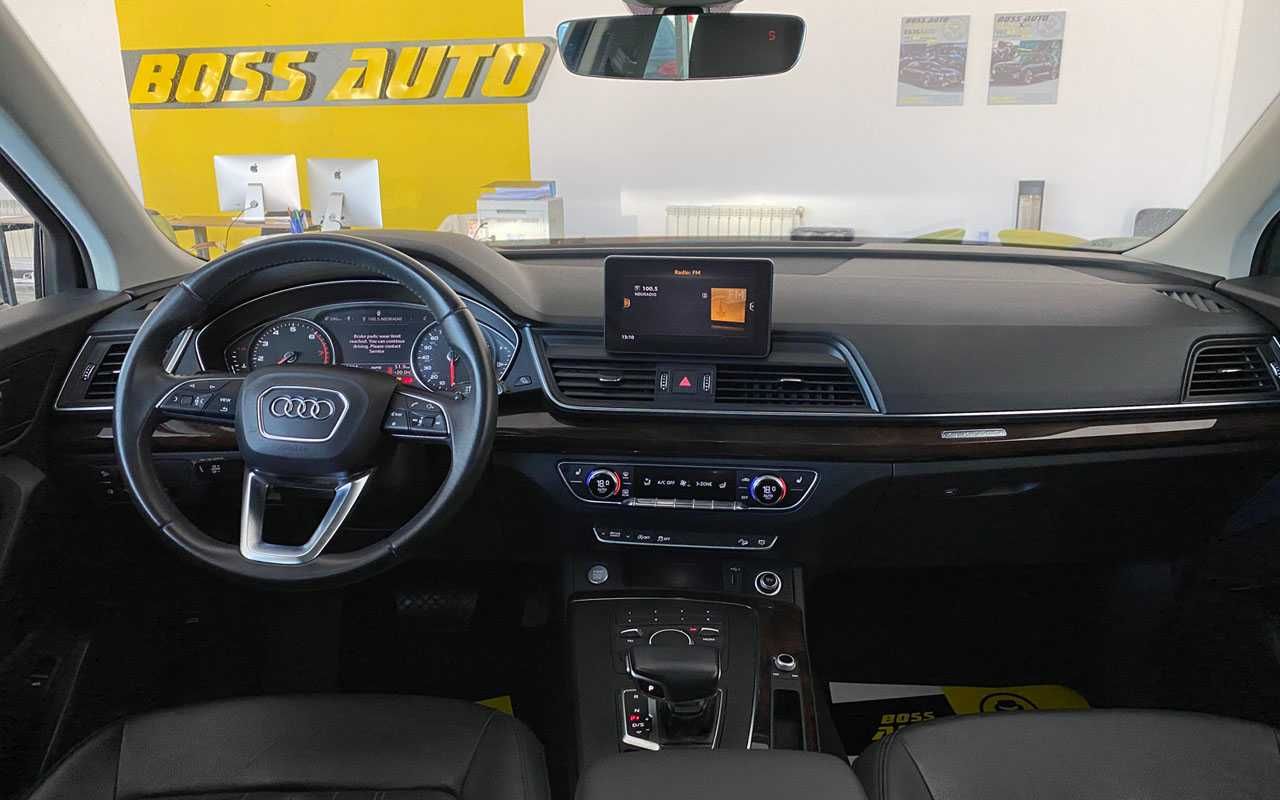 Audi Q5 2019 року