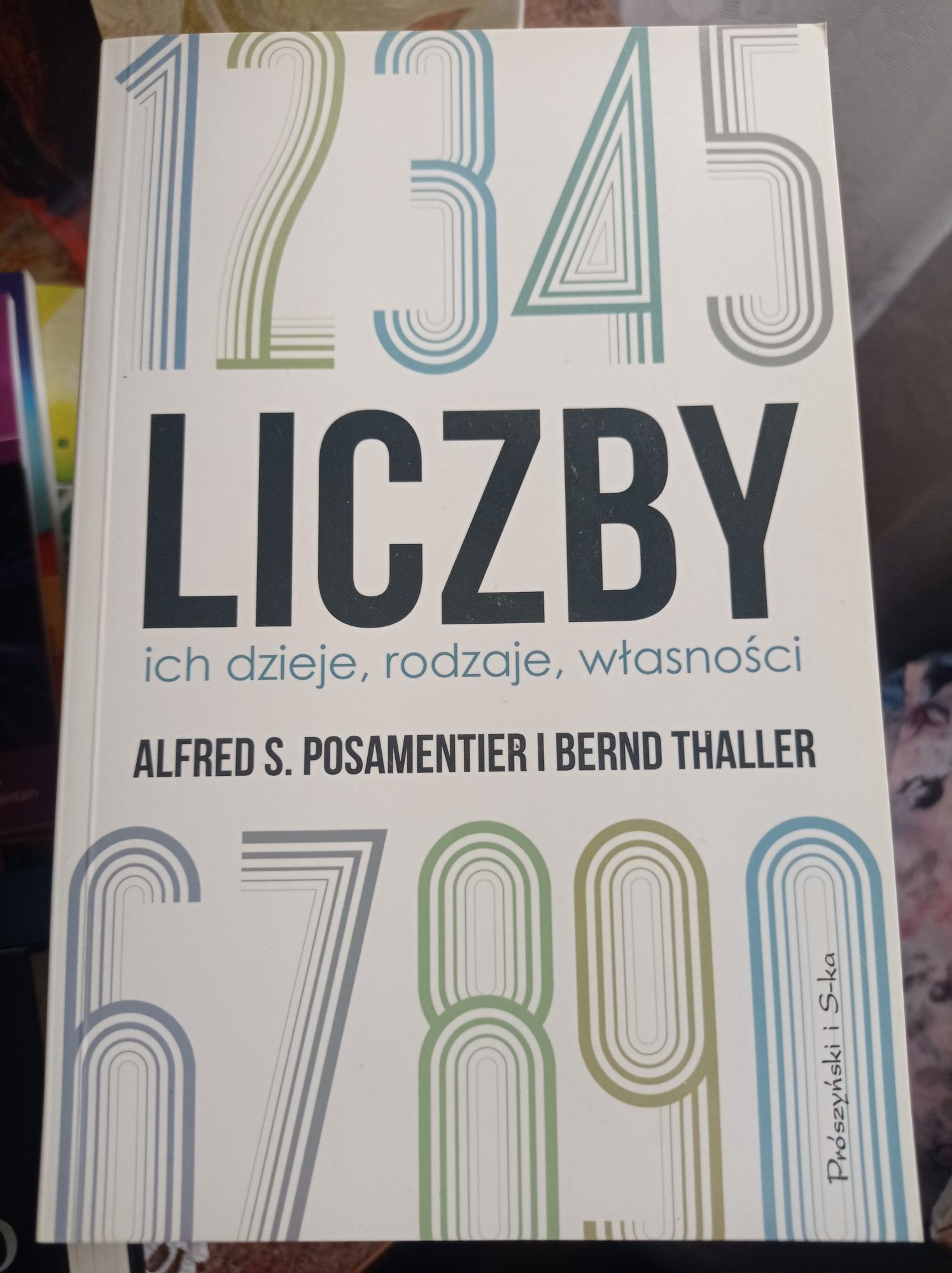 Liczby ich dzieje rodzaje własności