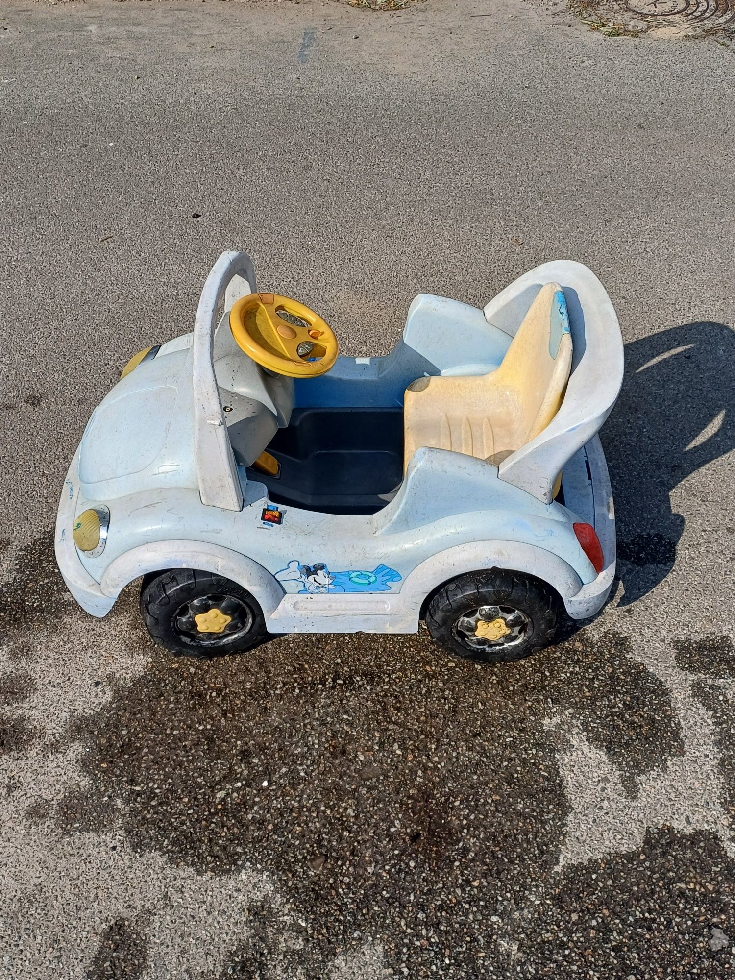Детская машинка на акамуляторе