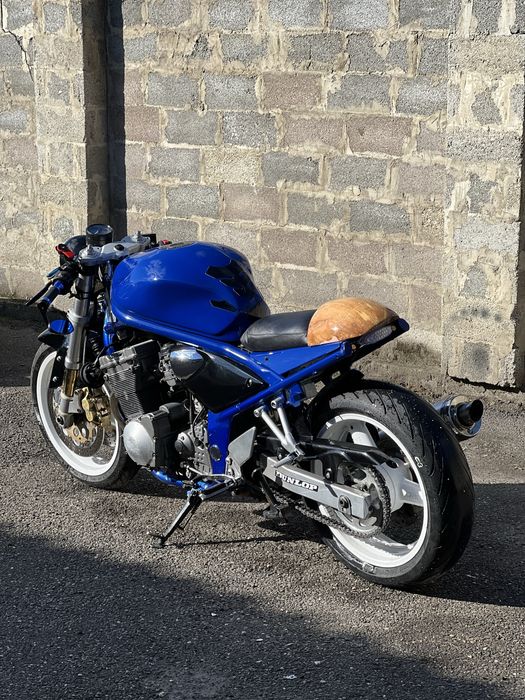 Suzuki gsx 600 bandit  cafe racer