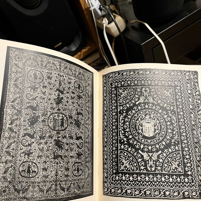 Colchas Bordadas do Museu Nacional de Arte Antiga (envio grátis)