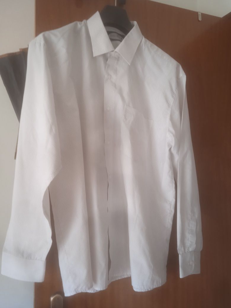 Camisa homem às riscas