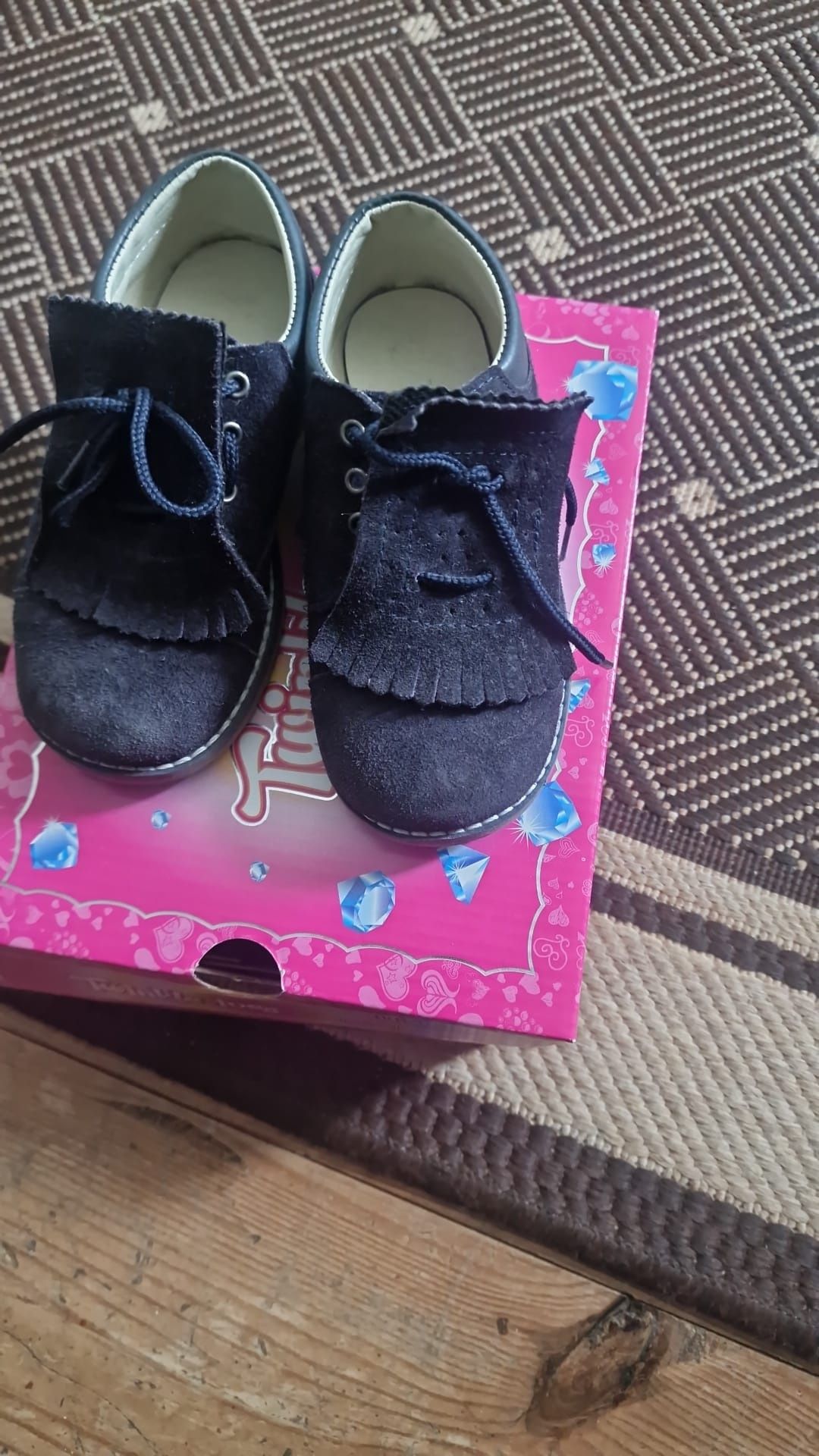 Sapatos criança 26