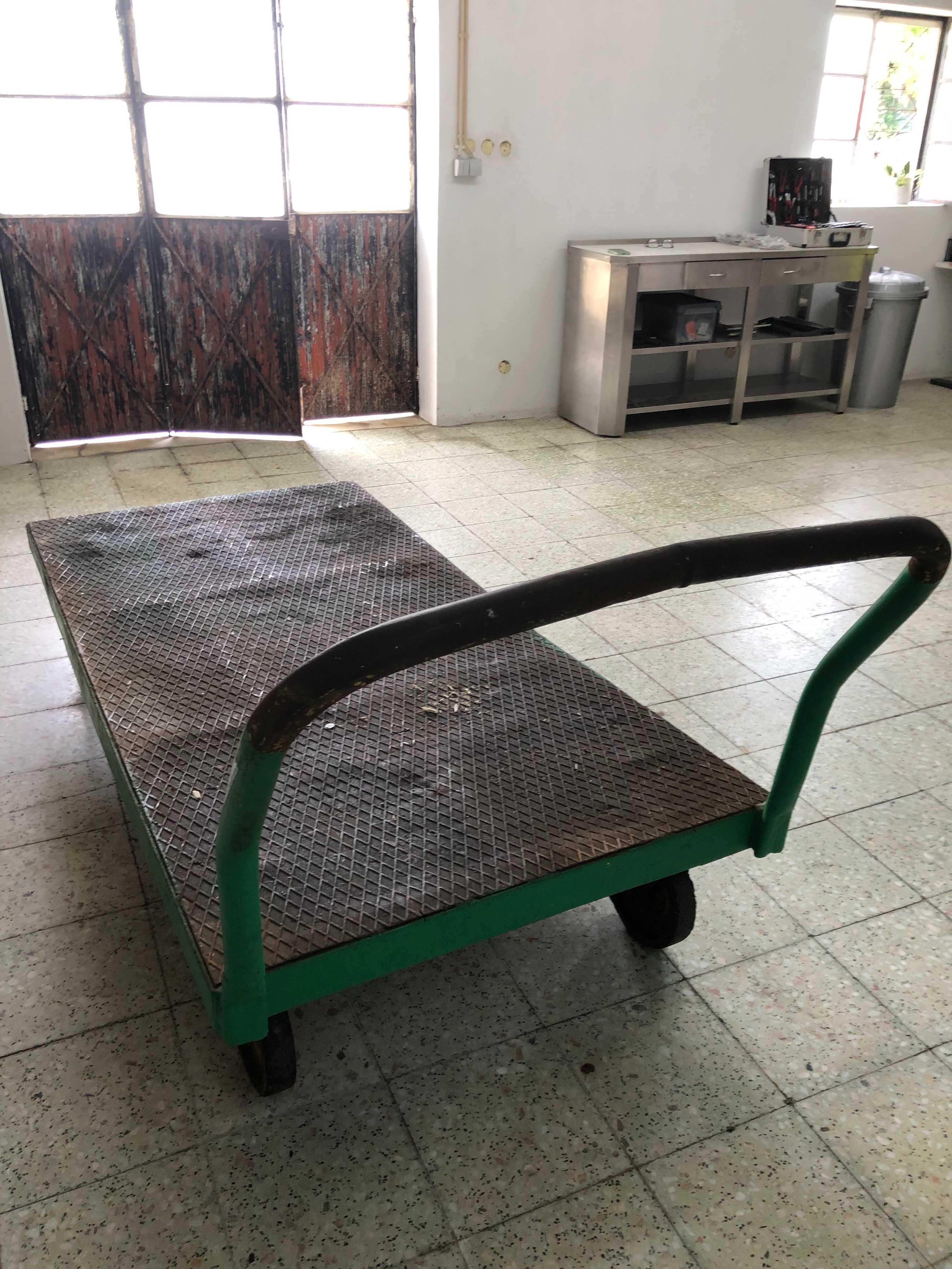 Carrinho de Transporte