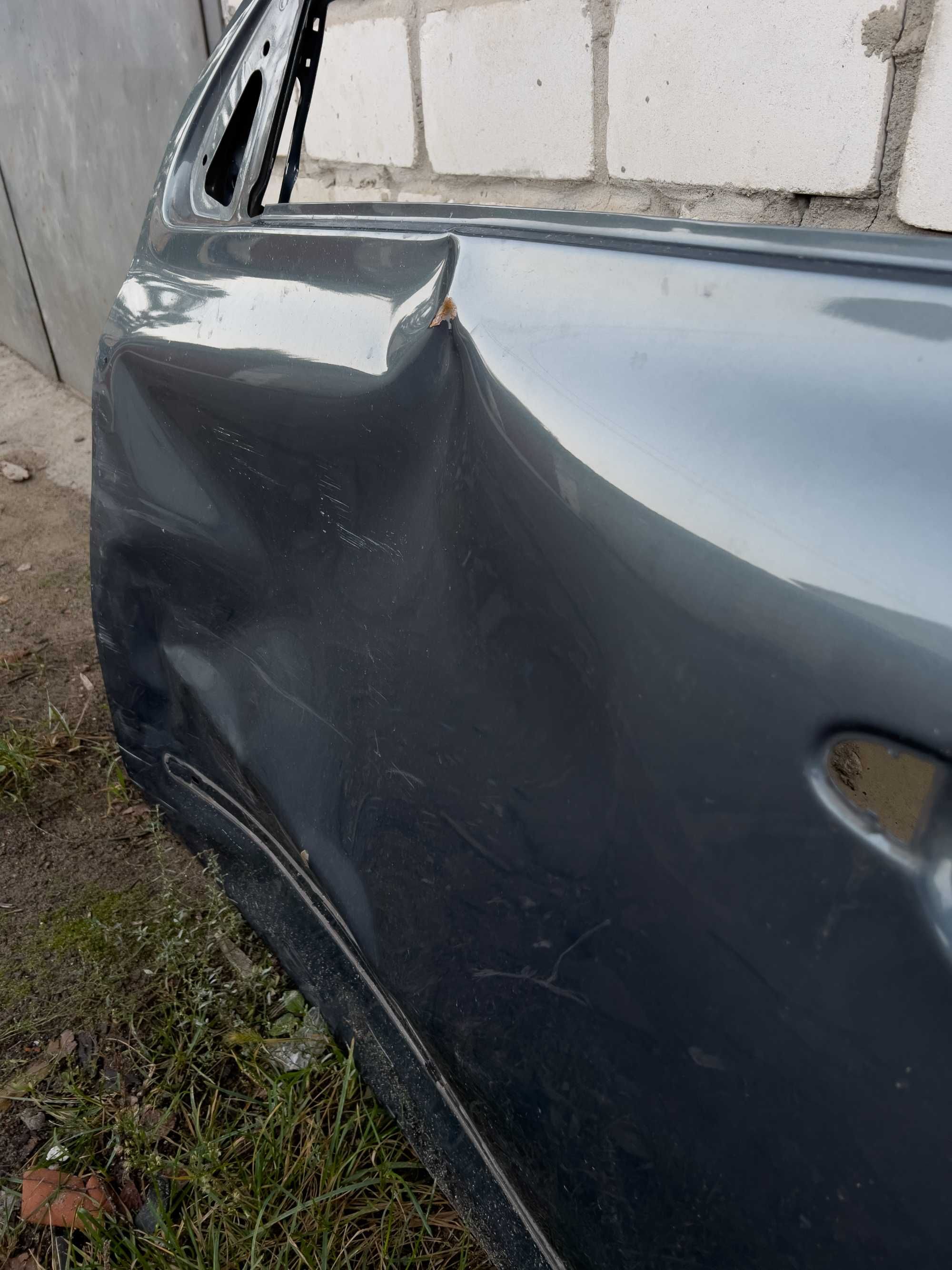 Дверка ліва Nissan Micra K13