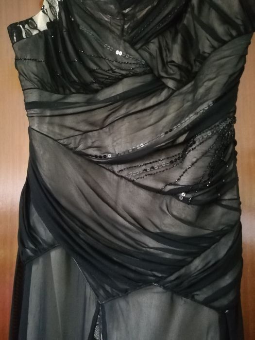 Vestido de cerimónia ou para jantares formais ou cocktails