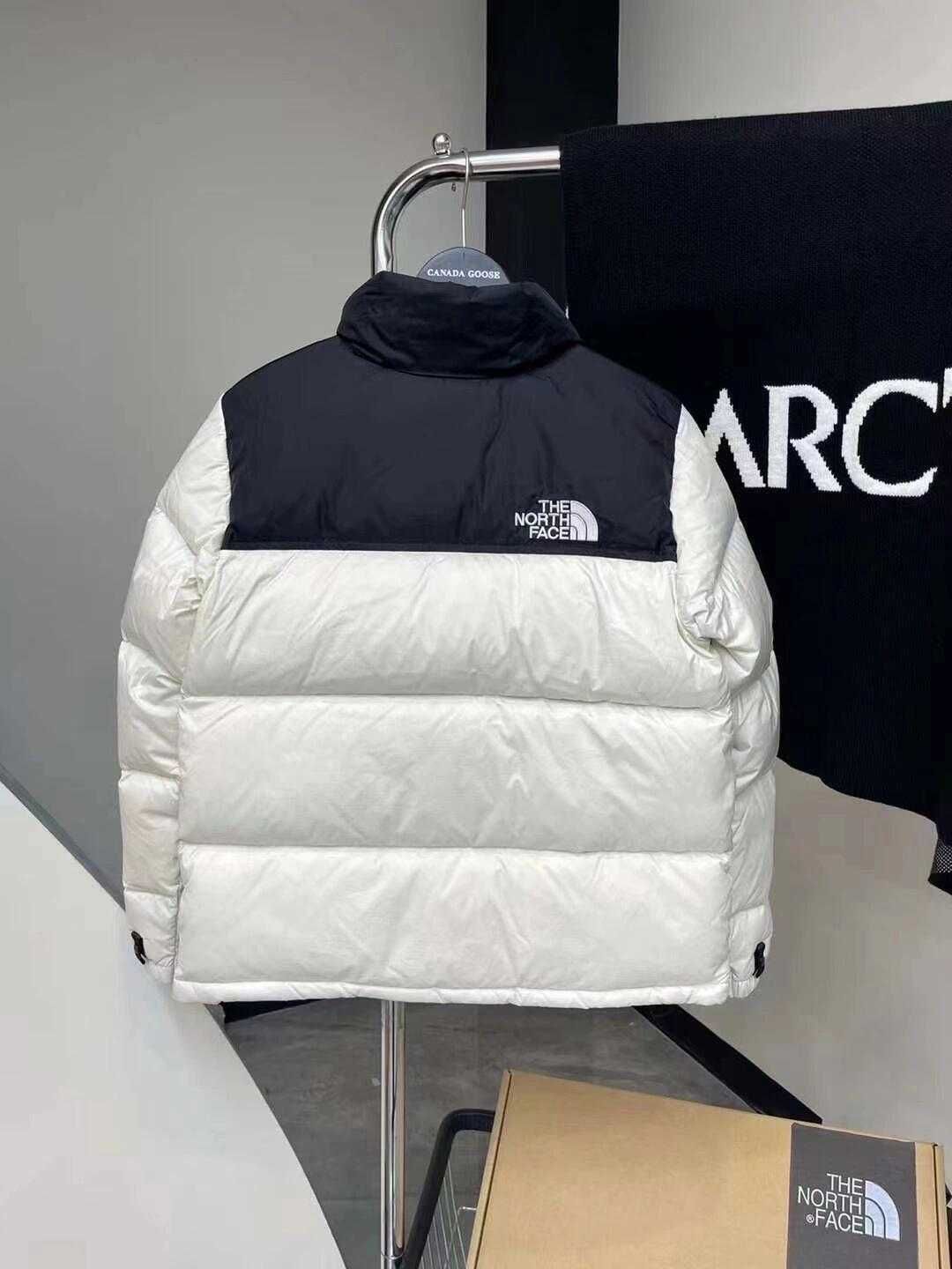 Retro Nuptse 700 Fill Packable Jacket White US：XS