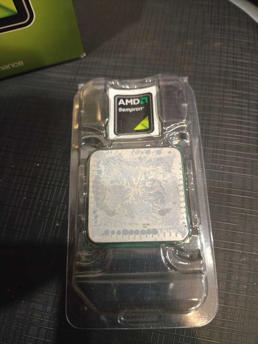 Processador AMD Sempron 145 – 2.8 GHz – Socket AM3 (sem ventoinha)