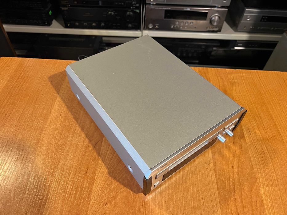 Odtwarzacz MiniDisc Yamaha MDX-E100 PianoCraft, Audio Room