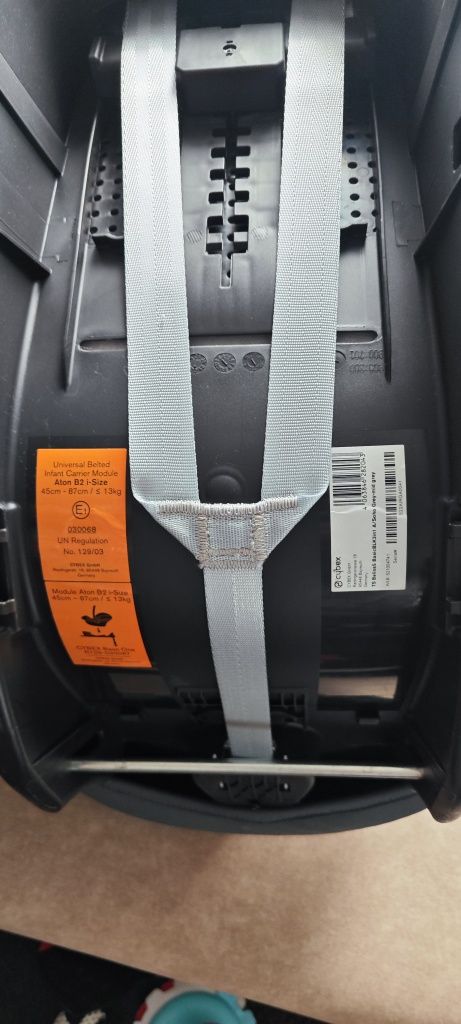 Nosidełko Fotelik 0-13  Cybex Aton B2 i-Size plus baza Base One
