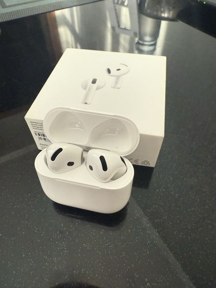 Наушники Apple airpods 4 with active noise cancellation