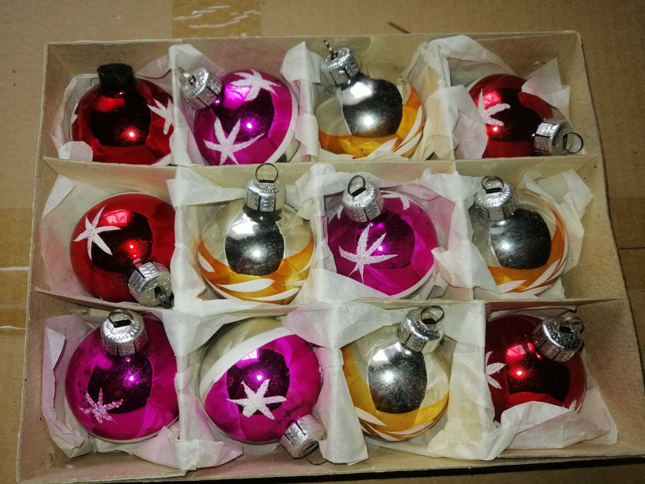 Bombki okrągłe PRL.