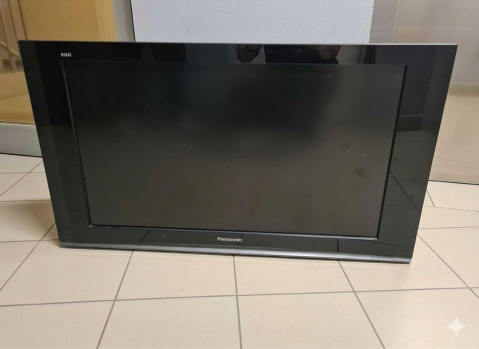 Продам телевізор Panasonic Viera TX-37LZ70P (37" Full HD)