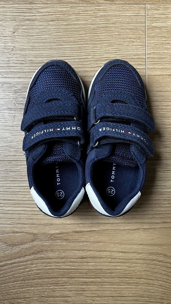 Sneackersy chłopięce Tommy Hilfiger rozm. 25