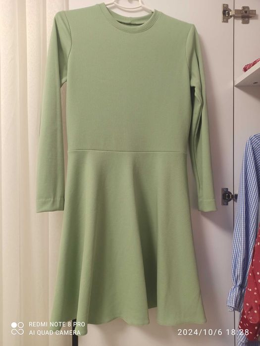 Плаття в дрібний рубчик