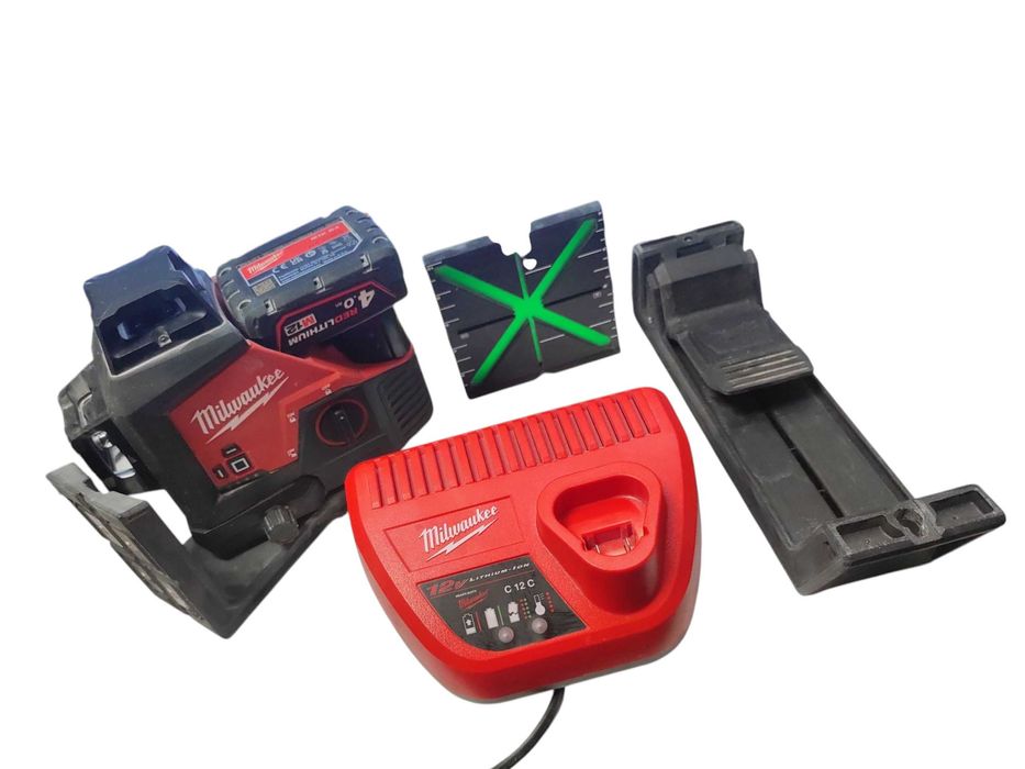 Laser Krzyżowy Milwaukee M12 3PL + aku 4.0Ah+ ładowarka + walizka
