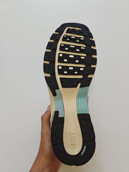 Кросівки Nike P-6000