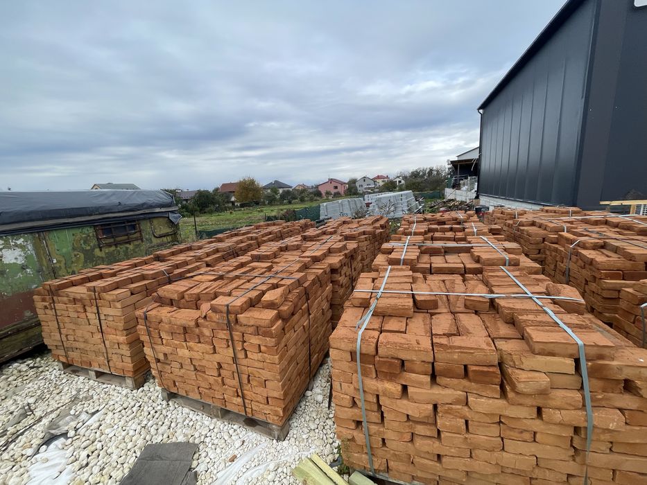 Цегла нова 500шт в палеті