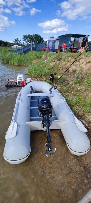 Ponton West z podłogą drewnianą+ silnik Mercury 6kM