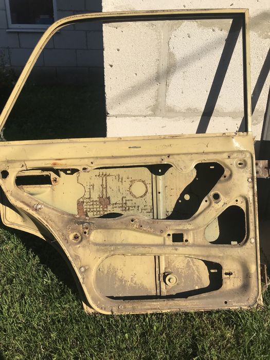 Двері до ВАЗ 2101 задні , ліва і права