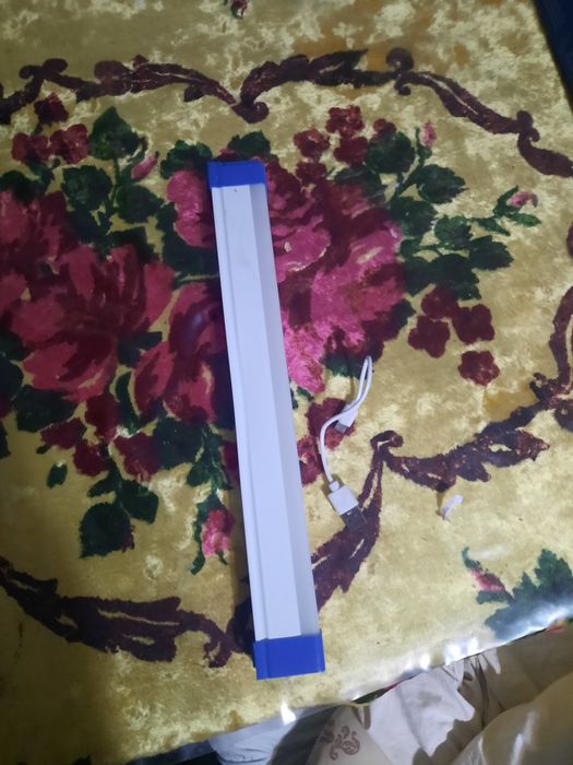 Продам Лампу нормальному стані