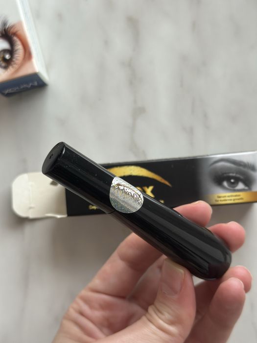 Minox сироватка для росту брів