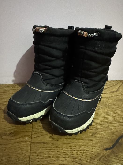 Продам дитячі зимові ботінки