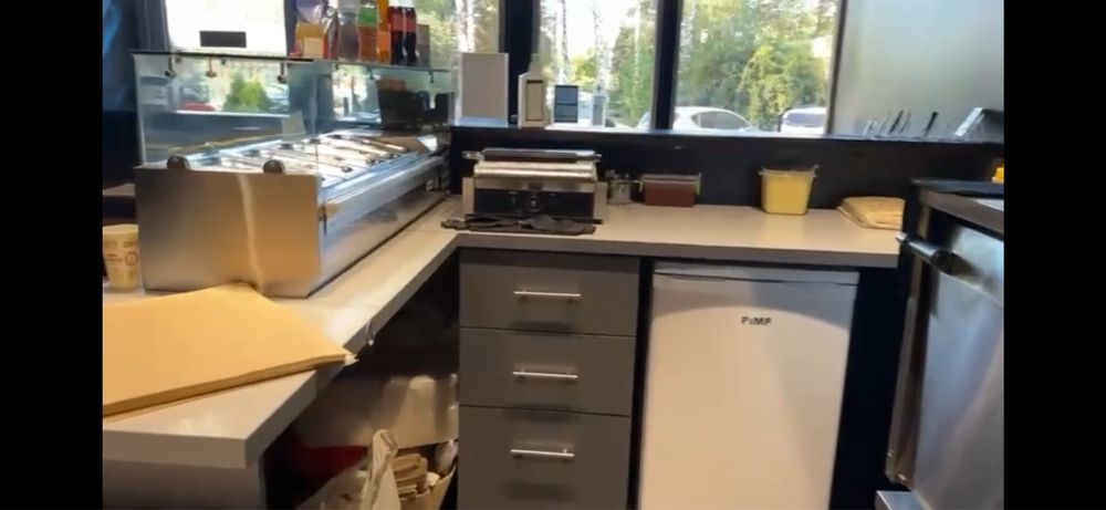 Продам готовый бизнес стритфуд возле ЖК Ривер Парк