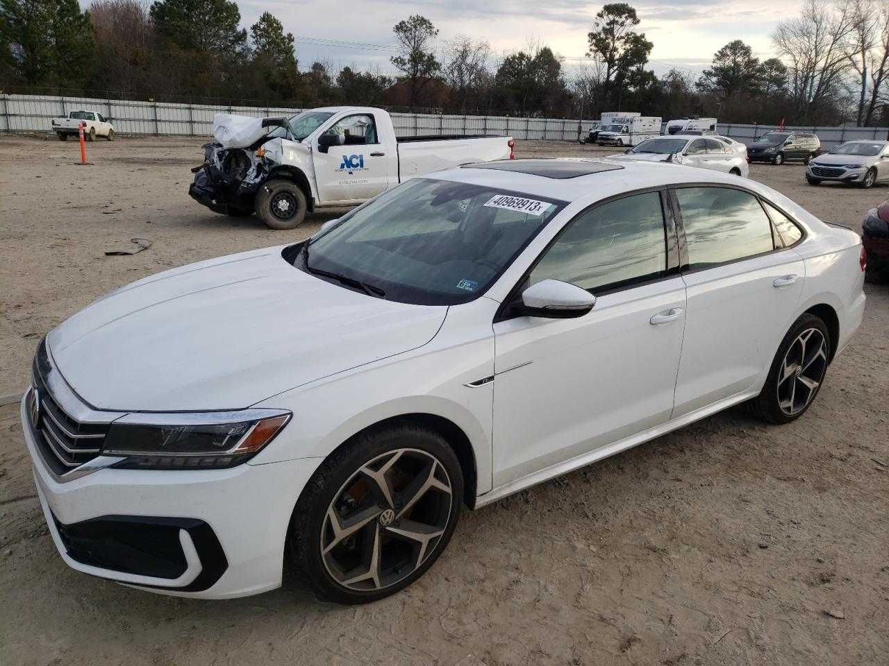 2020 Volkswagen Passat R-line