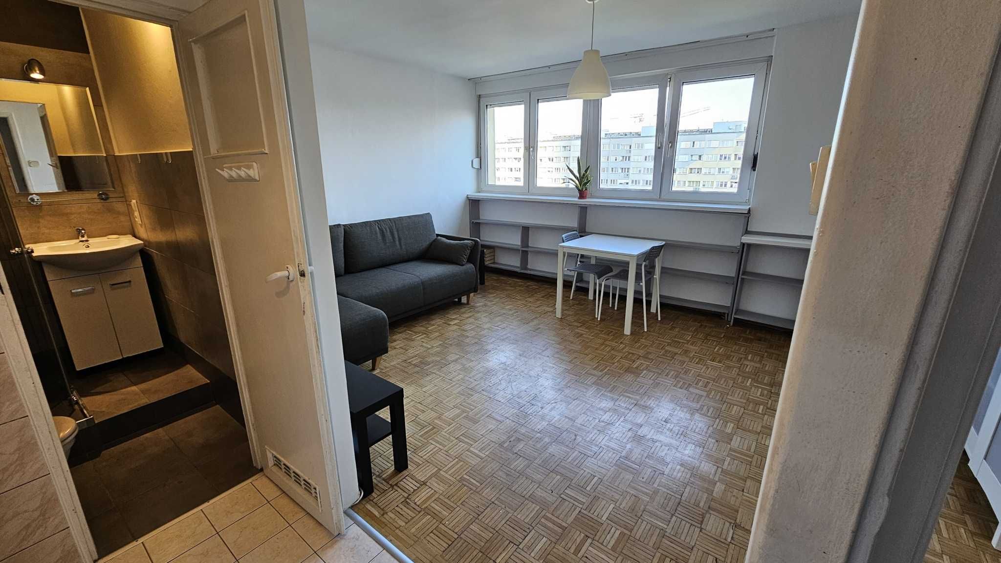 Przytulna kawalerka w pobliżu Sky Tower,  bezpośrednio