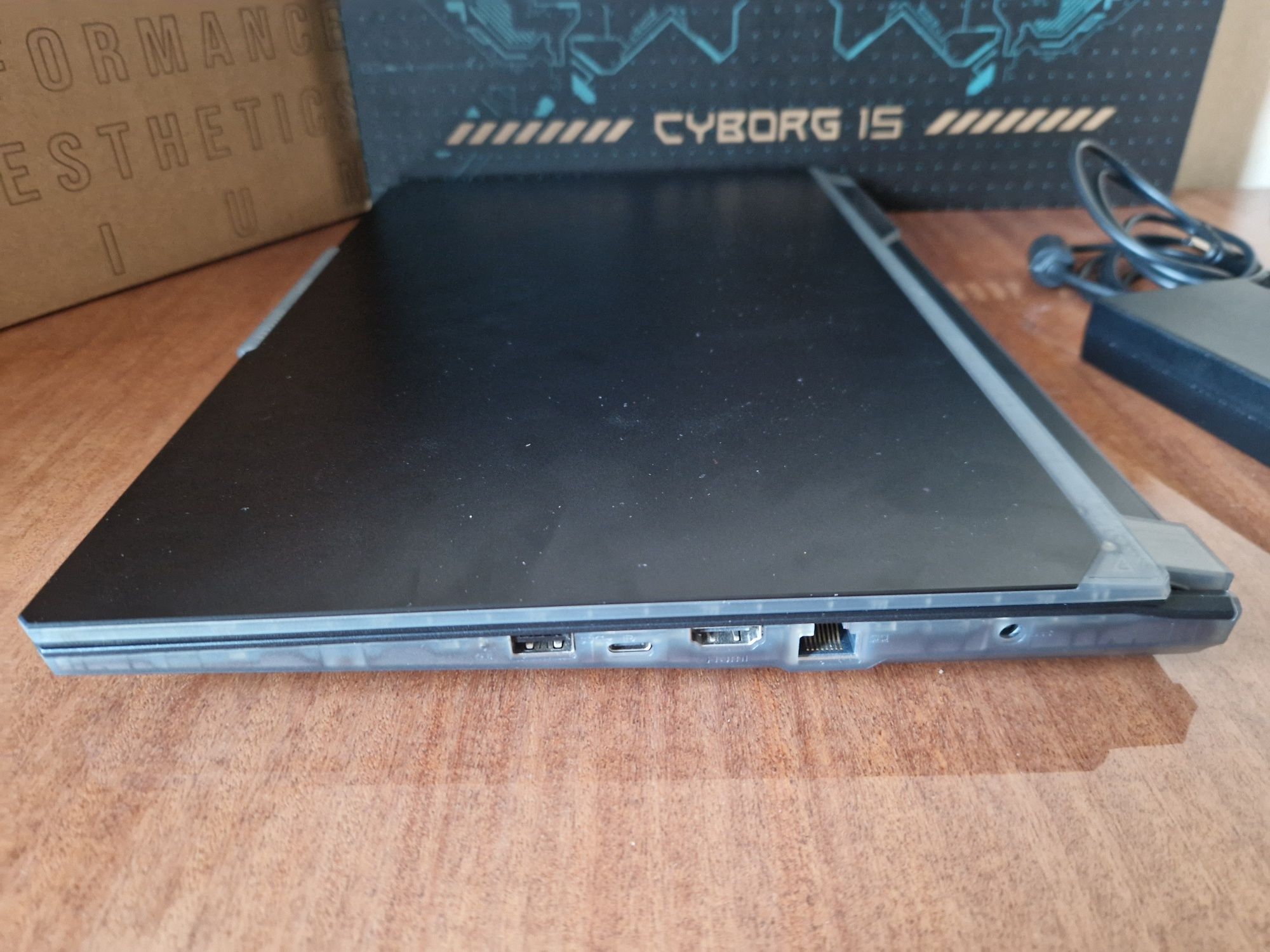 Очень мощный игровой ноутбук MSI cyborg 15 a12v RTX 4050 6gb i5 16/512