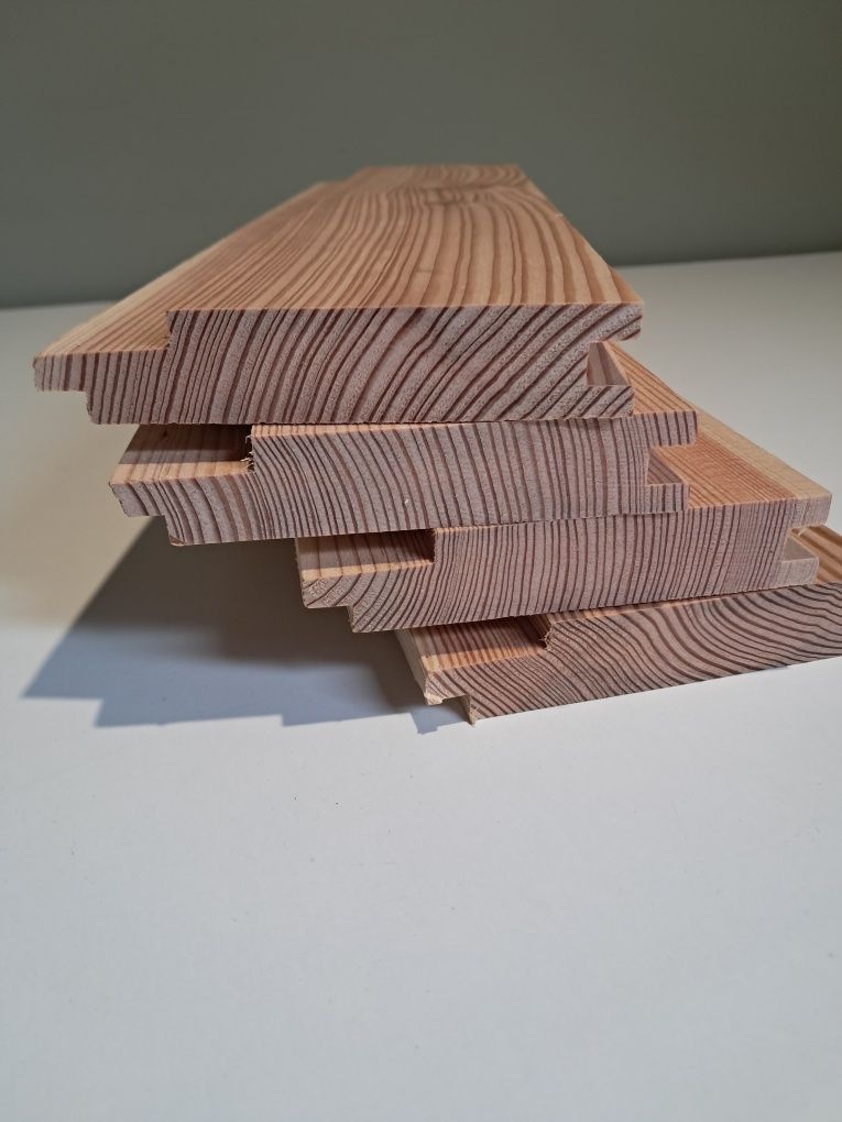 Deska elewacyjna modrzew 22 x 115mm , elewacja .