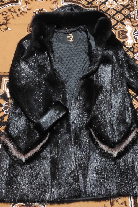 ШУБА женская, натуральный мех