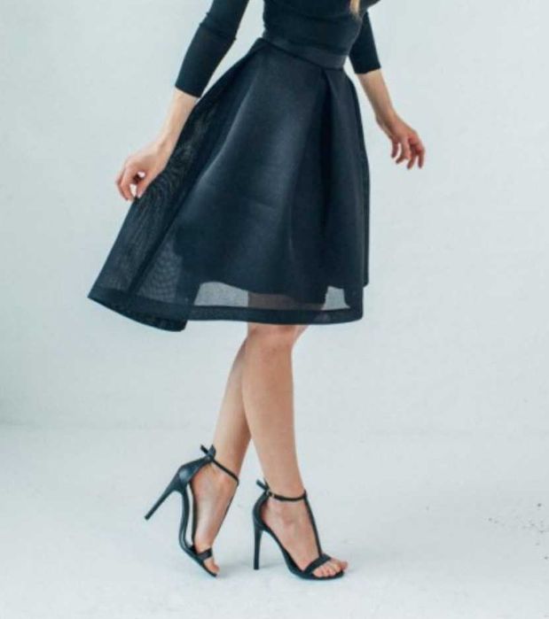 Klaudyna Cerklewicz spódnica tiulowa asymetryczna rozm. 34/36