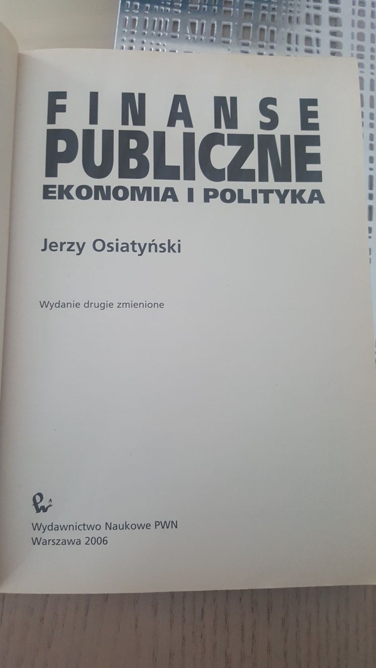 Finanse publiczne Jerzy Osiatyński