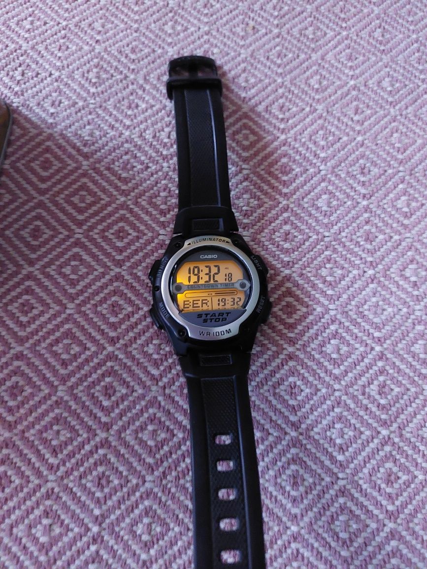 Zegarek CASIO stan idealny