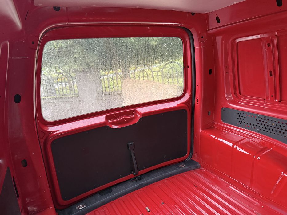 Продам Volkswagen Caddy 2015 (1.6 TDI)