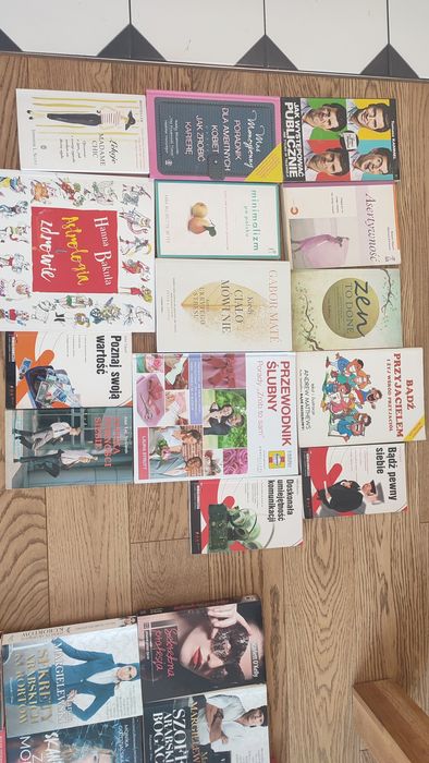 Pakiet 90 książek w super cenie 350 PLN + 3 GRY GRATIS odbiór osobisty