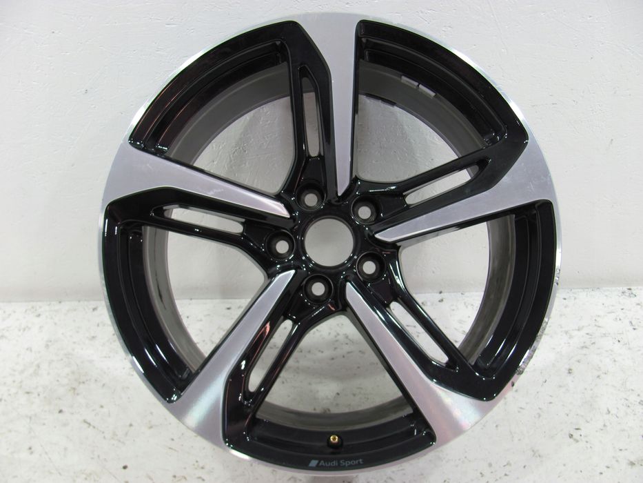 audi aluminiowa felga 19 8s0601025n