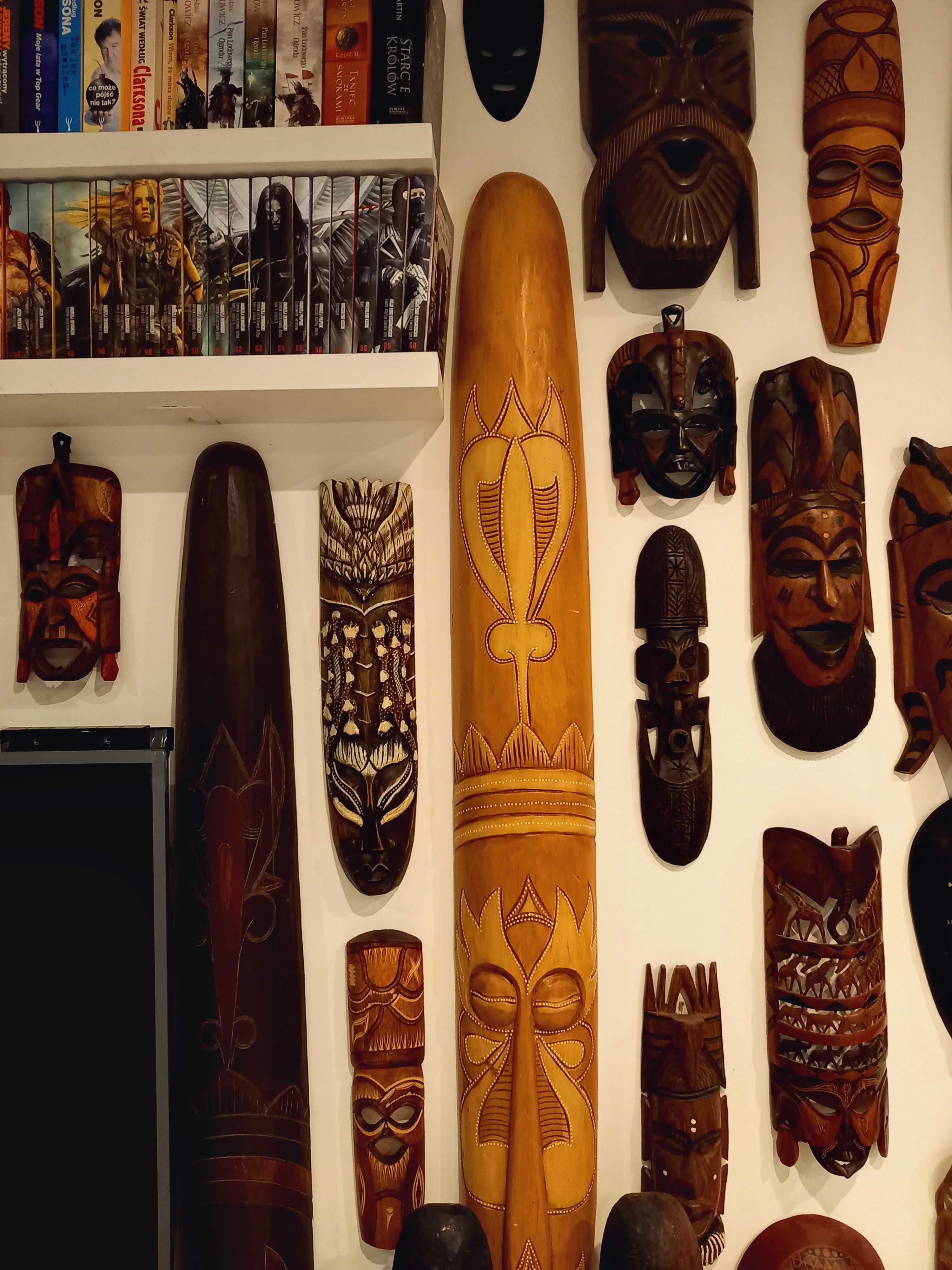 Duży zestaw 29szt Maski Afrykańskie heban drewno