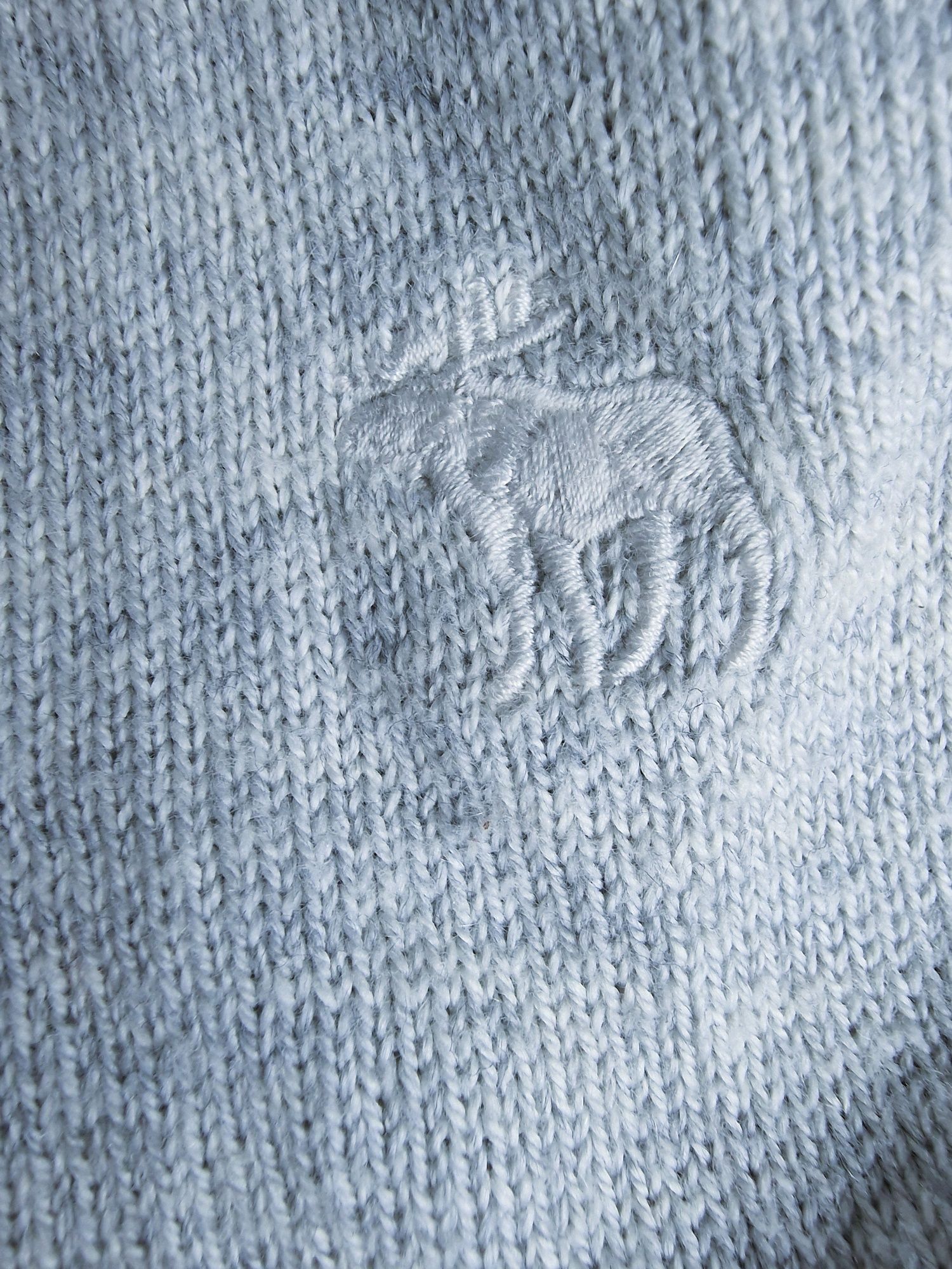 Sweterek z kaszmirem" Abercrombie ."