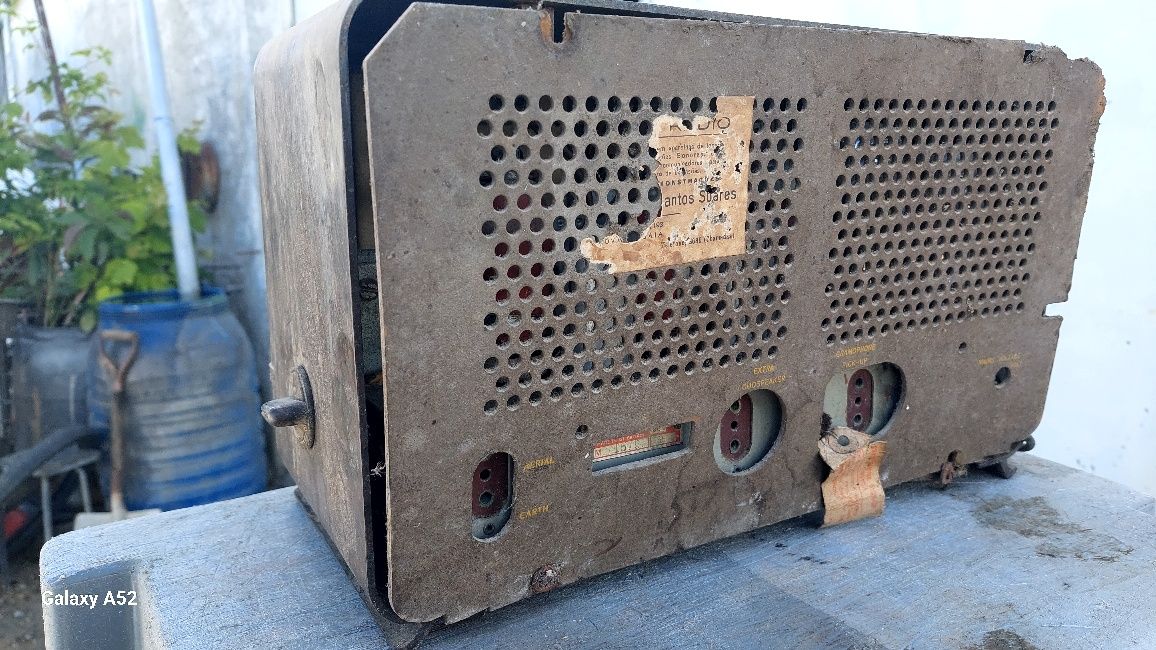 Radio muito antigo