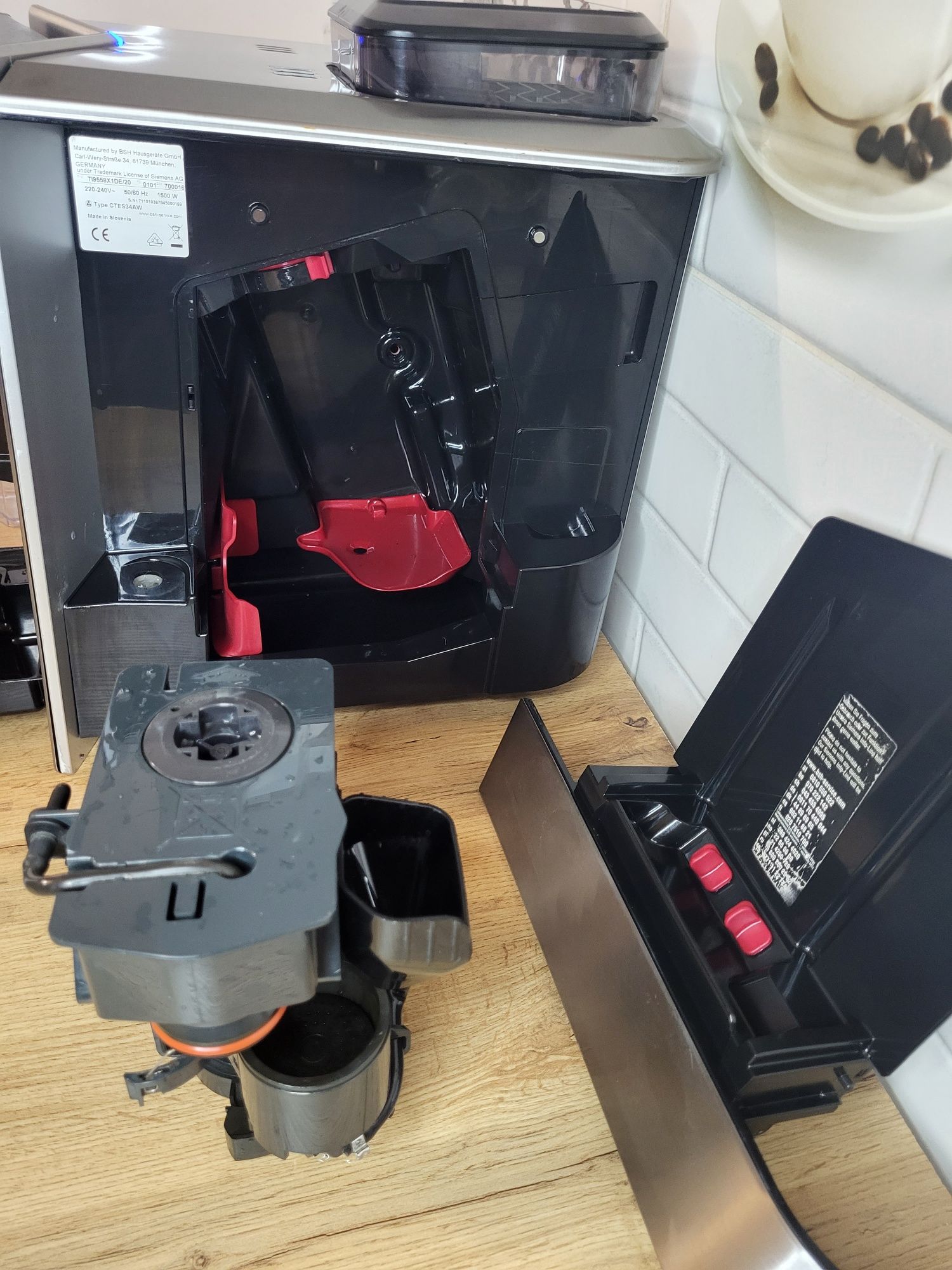 Кофеварка кофемашина Siemens EQ 9 Plus S500 Wi-Fi