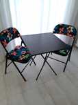 Conjunto mesa e duas cadeiras