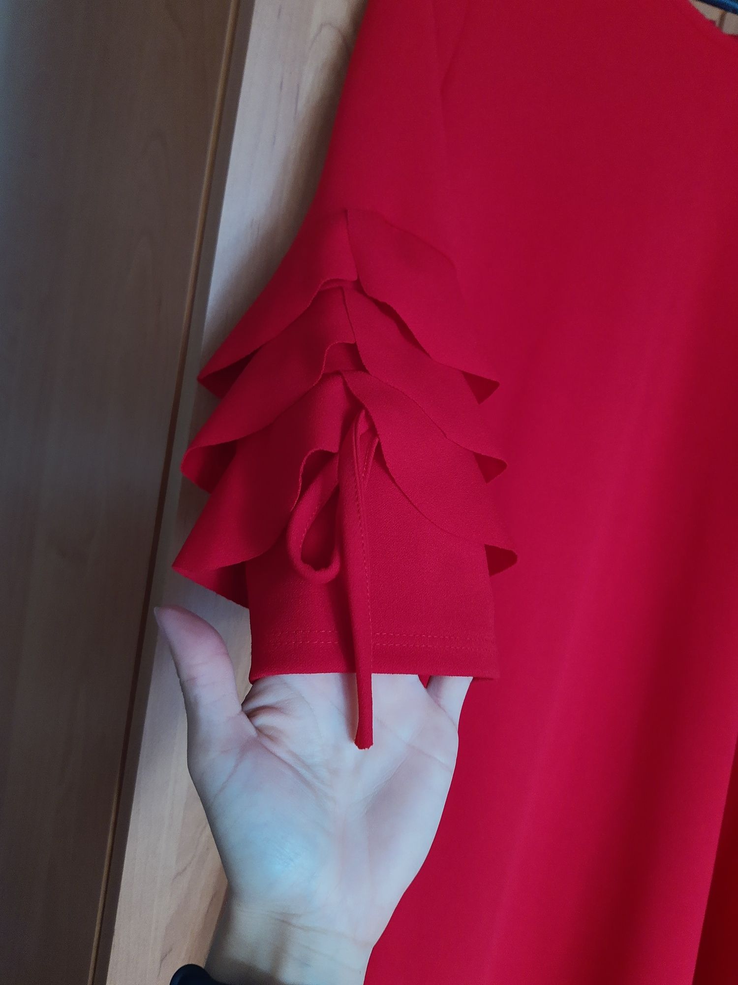 Sukienka asymetryczna czerwona