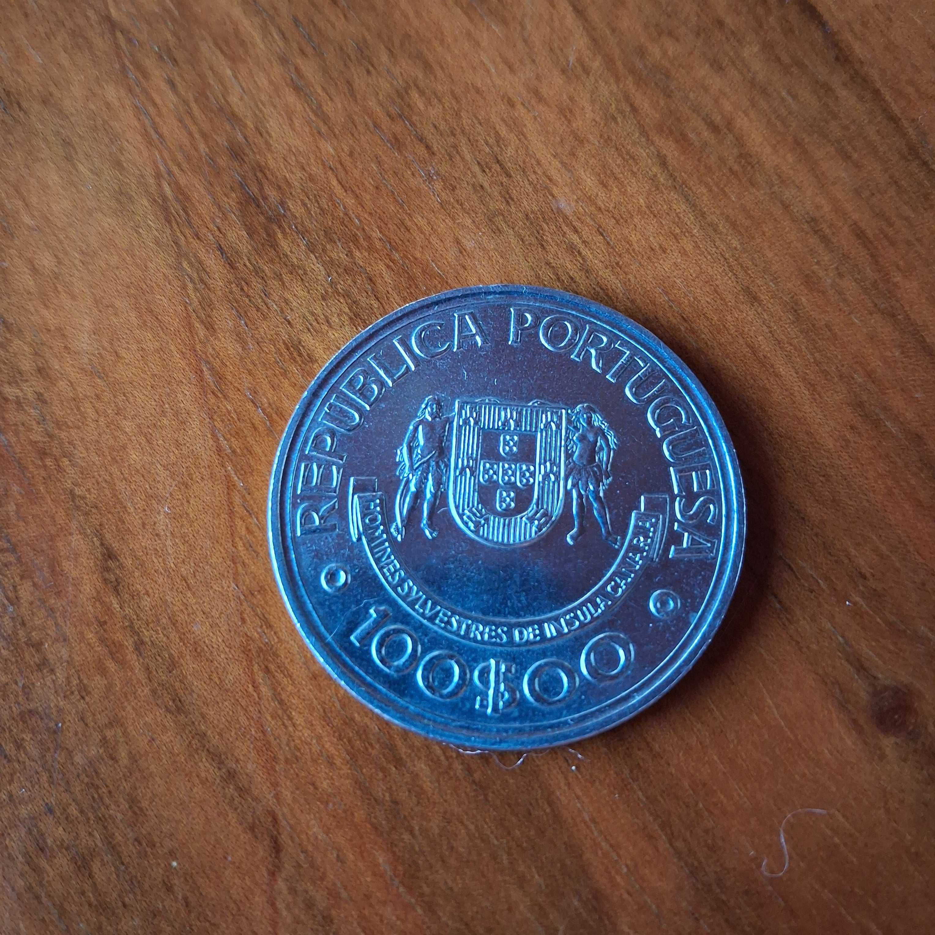 Moedas comemorativas 100 e 200 escudos