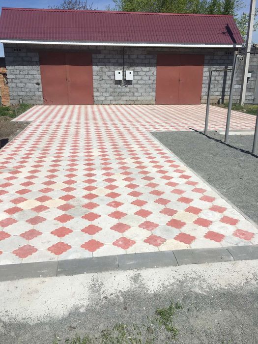 Плитка старый город, кирпич. Бордюр тротуарный