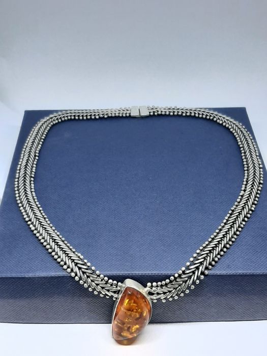 Unikatowy naszyjnik ze srebra, srebro 925 z bursztynem