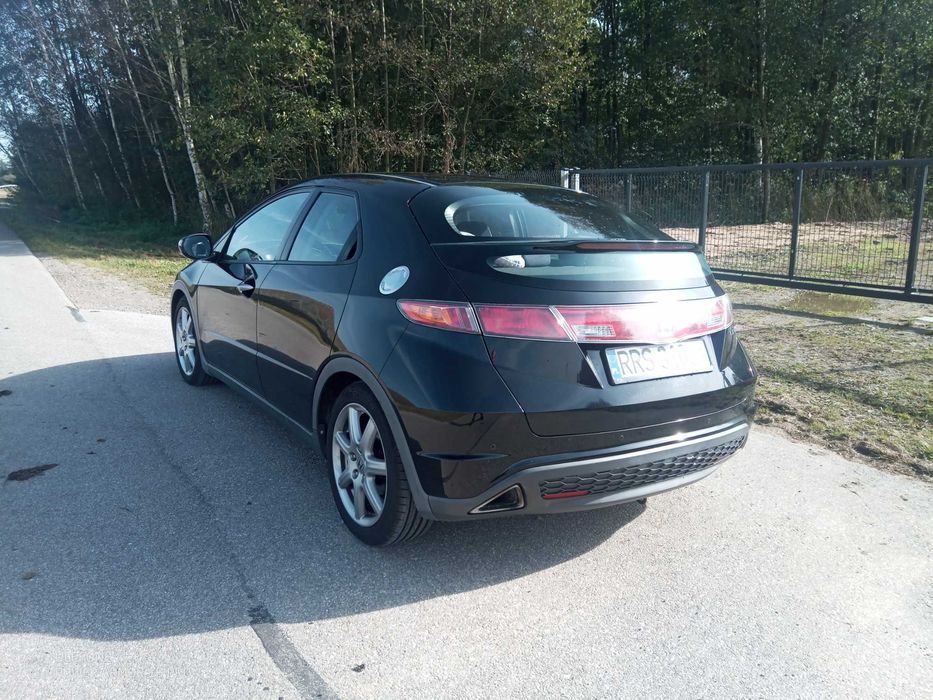 Honda Civic VIII UFO 1,8 benzyna, VTEC, 140 KM