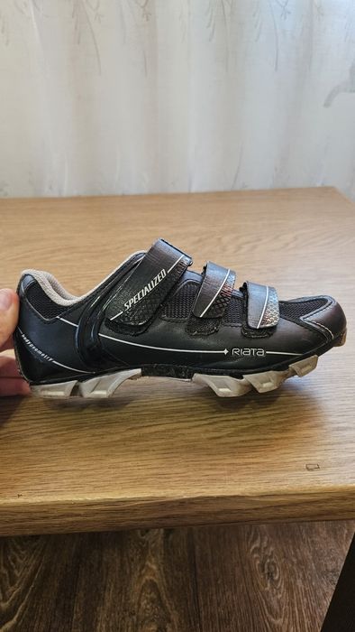 Продам велотуфли Specialized mtb